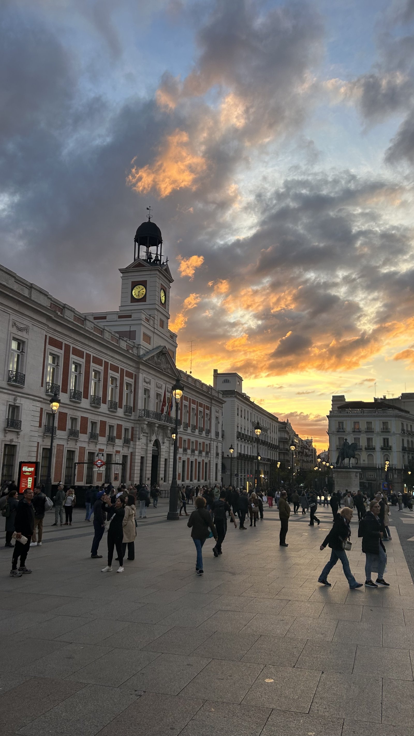 Puerta del Sol de Madrid al atardecer